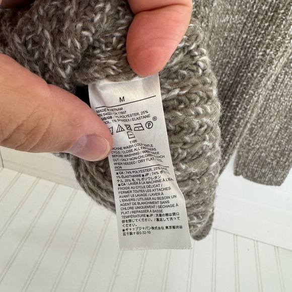 NEW Banana Republic Medium Men's 1/4 Zip Sweater - Picture 5 of 6